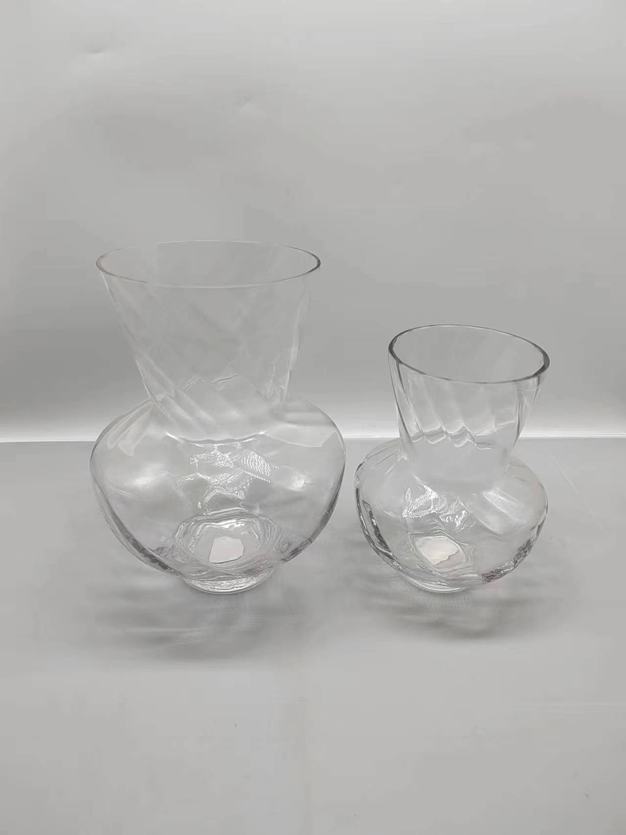 A group of crystal glass vase made-hand